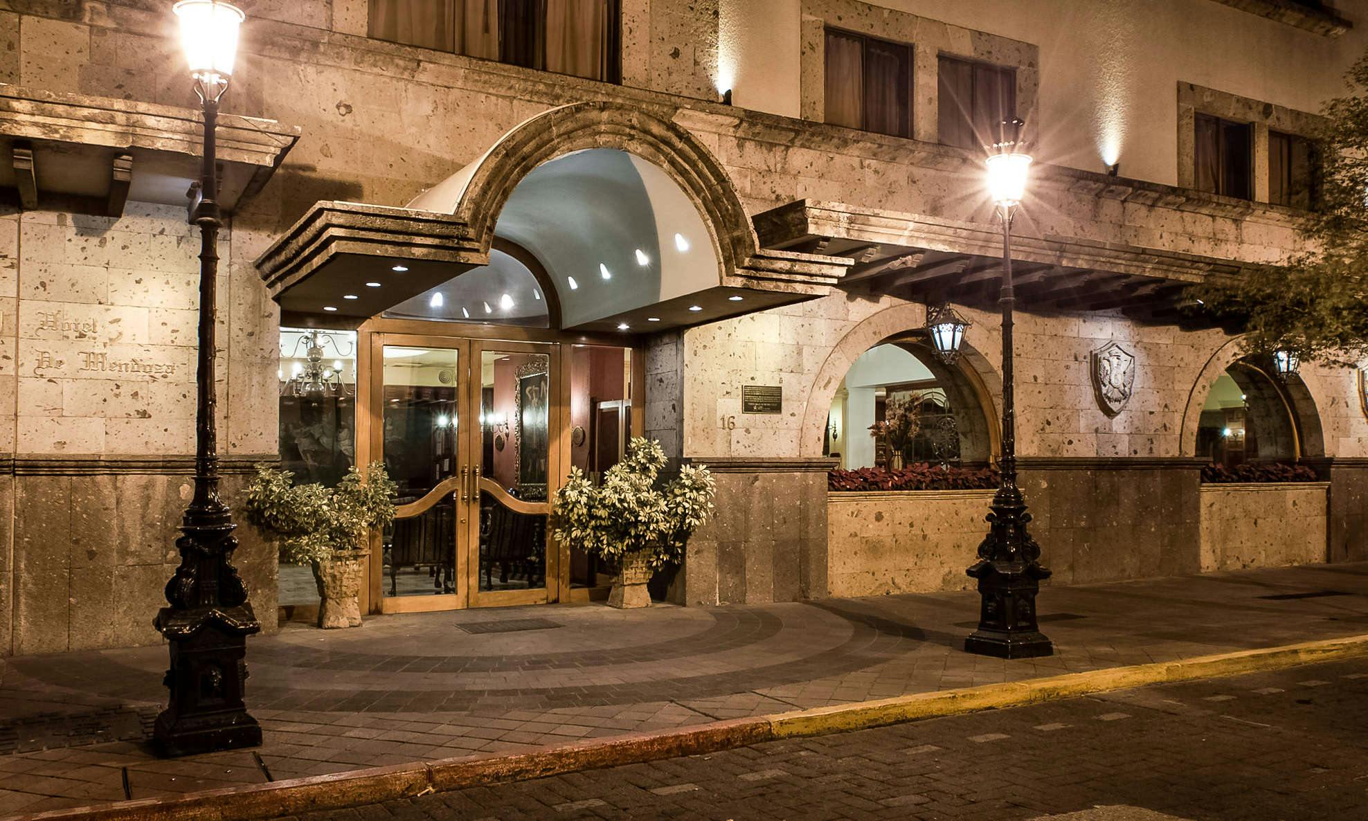 Hotel de Mendoza Guadalajara Historic Center
